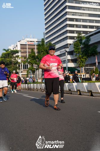 Race photo from Smartfren Run 2025 