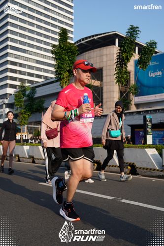 Race photo from Smartfren Run 2025 