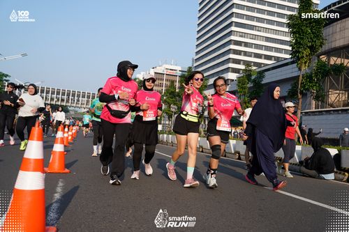 Race photo from Smartfren Run 2025 