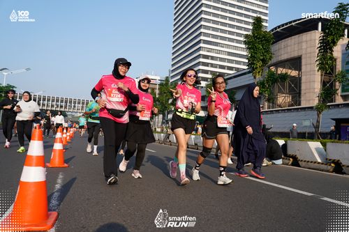 Race photo from Smartfren Run 2025 