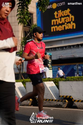 Race photo from Smartfren Run 2025 