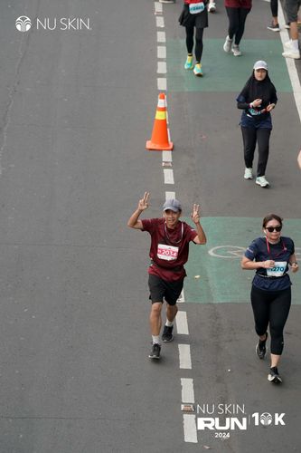 Race photo from Nu Skin Run 10K