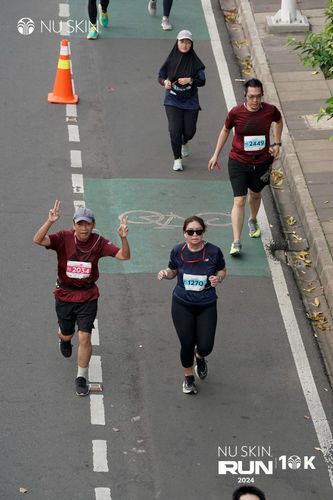 Race photo from Nu Skin Run 10K