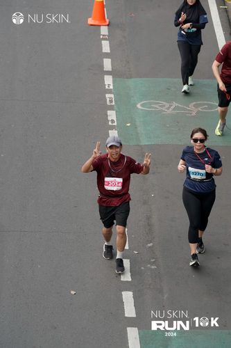 Race photo from Nu Skin Run 10K