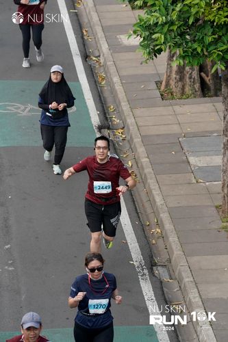 Race photo from Nu Skin Run 10K