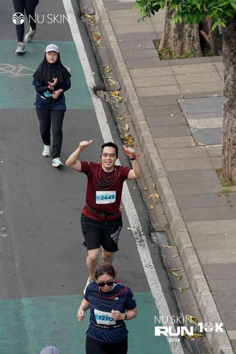 Race photo from Nu Skin Run 10K