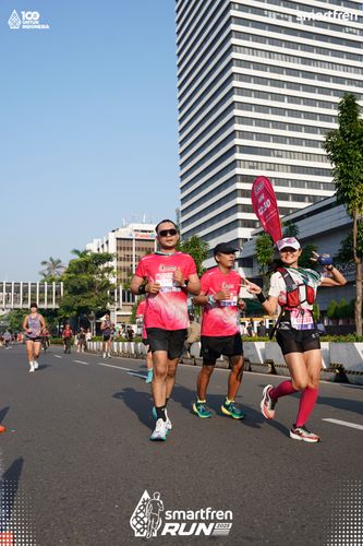 Race photo from Smartfren Run 2025 