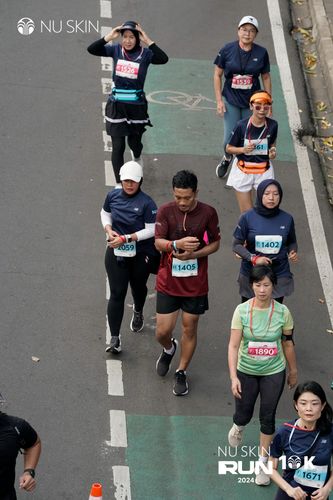 Race photo from Nu Skin Run 10K
