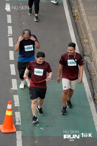 Race photo from Nu Skin Run 10K