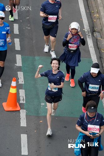 Race photo from Nu Skin Run 10K