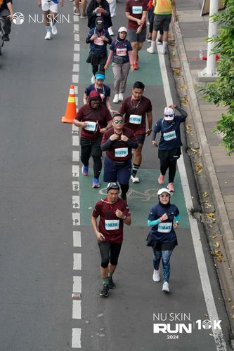 Race photo from Nu Skin Run 10K