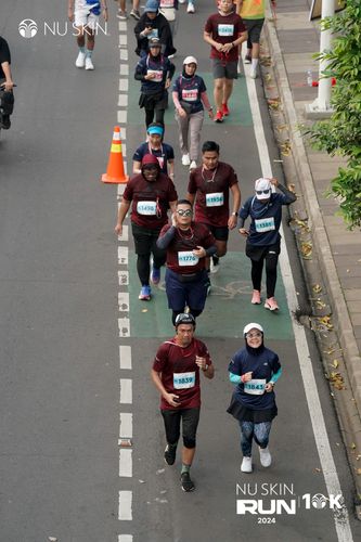 Race photo from Nu Skin Run 10K