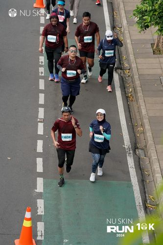 Race photo from Nu Skin Run 10K
