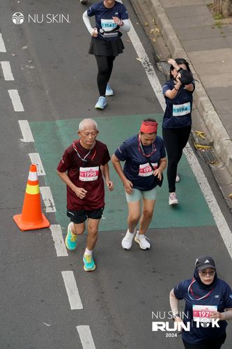 Race photo from Nu Skin Run 10K