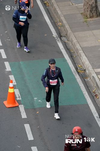 Race photo from Nu Skin Run 10K