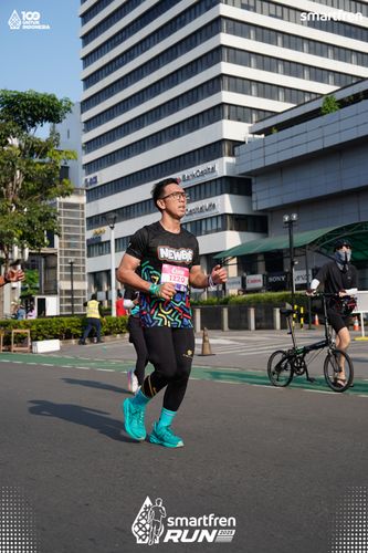 Race photo from Smartfren Run 2025 