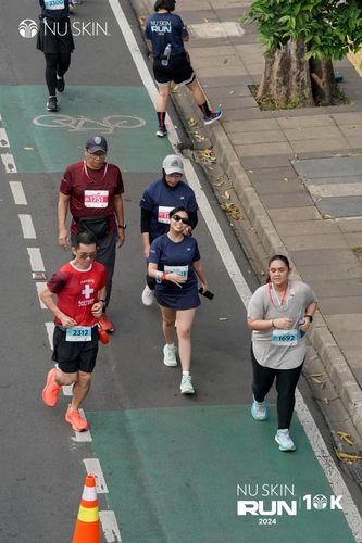Race photo from Nu Skin Run 10K