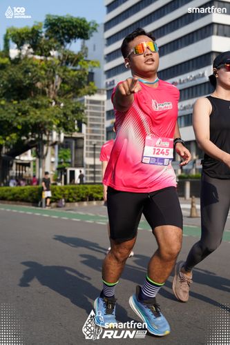 Race photo from Smartfren Run 2025 