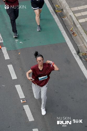 Race photo from Nu Skin Run 10K