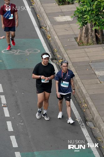 Race photo from Nu Skin Run 10K