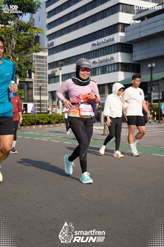 Race photo from Smartfren Run 2025 