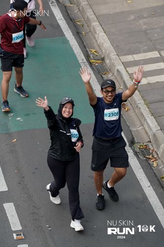Race photo from Nu Skin Run 10K