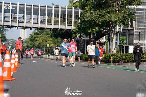 Race photo from Smartfren Run 2025 