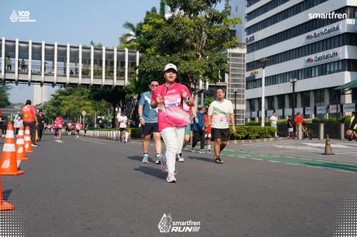Race photo from Smartfren Run 2025 