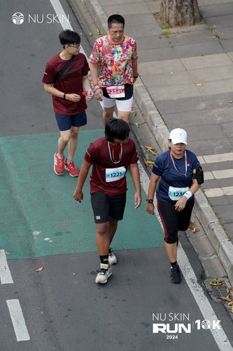 Race photo from Nu Skin Run 10K