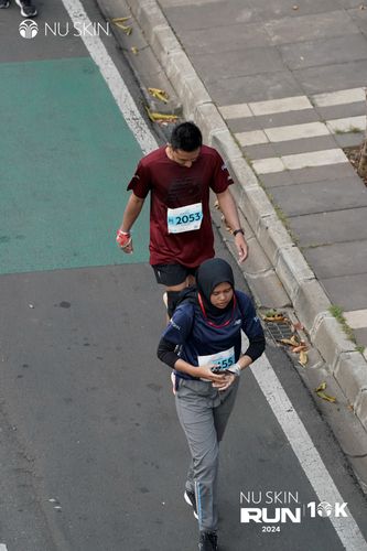 Race photo from Nu Skin Run 10K
