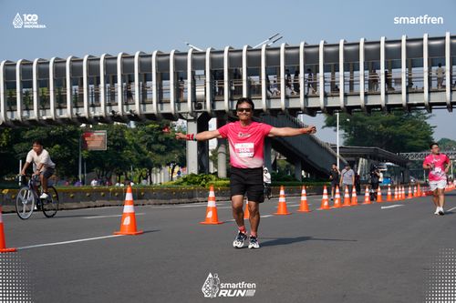 Race photo from Smartfren Run 2025 