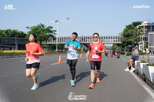 Race photo from Smartfren Run 2025 