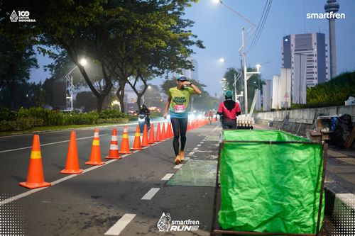Race photo from Smartfren Run 2025 