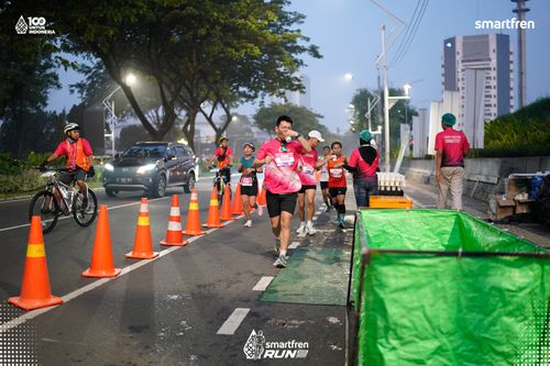 Race photo from Smartfren Run 2025 