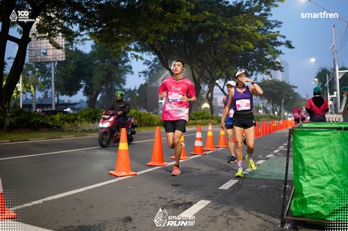 Race photo from Smartfren Run 2025 