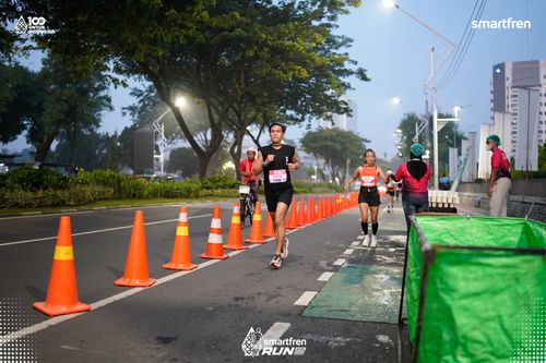 Race photo from Smartfren Run 2025 