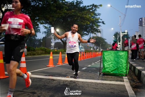 Race photo from Smartfren Run 2025 