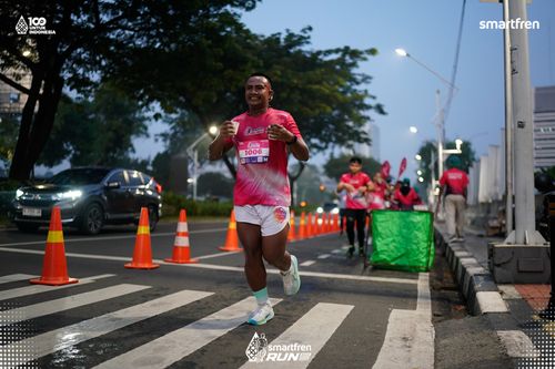 Race photo from Smartfren Run 2025 