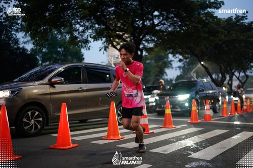 Race photo from Smartfren Run 2025 