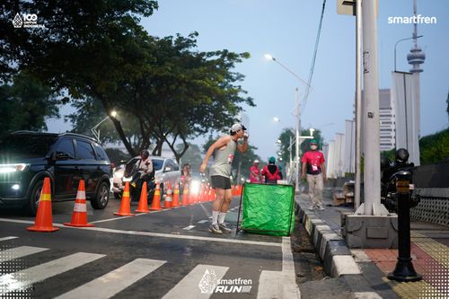 Race photo from Smartfren Run 2025 