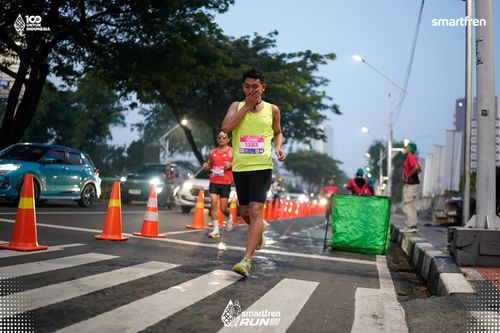 Race photo from Smartfren Run 2025 