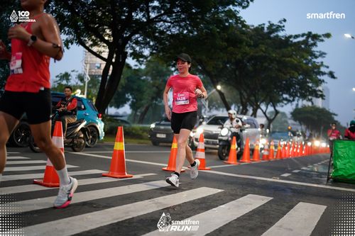 Race photo from Smartfren Run 2025 