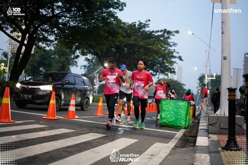 Race photo from Smartfren Run 2025 