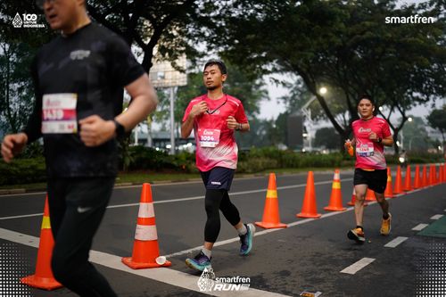 Race photo from Smartfren Run 2025 