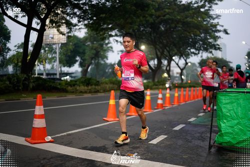 Race photo from Smartfren Run 2025 