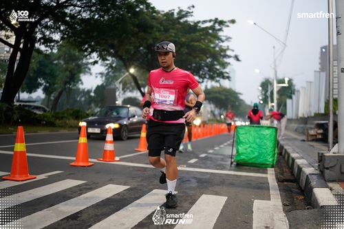 Race photo from Smartfren Run 2025 