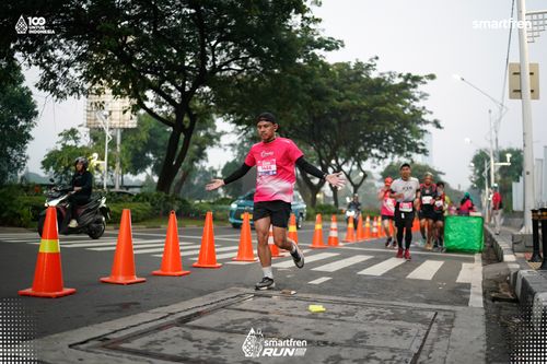 Race photo from Smartfren Run 2025 