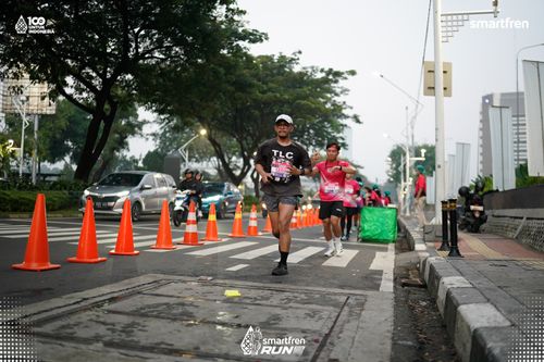 Race photo from Smartfren Run 2025 