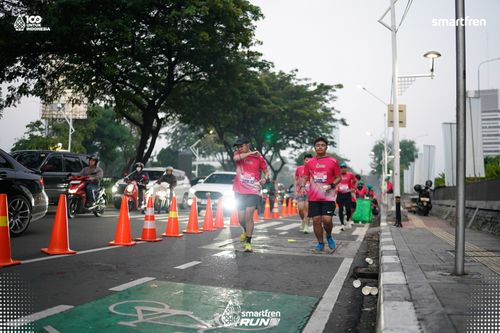 Race photo from Smartfren Run 2025 