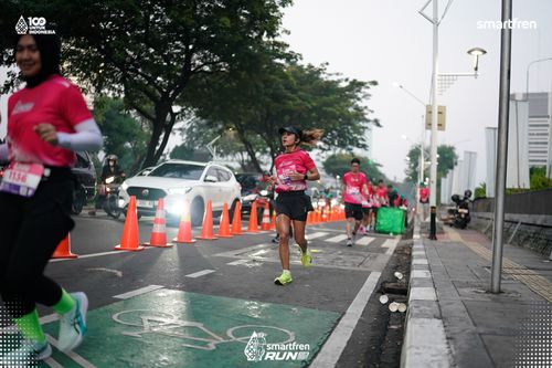 Race photo from Smartfren Run 2025 